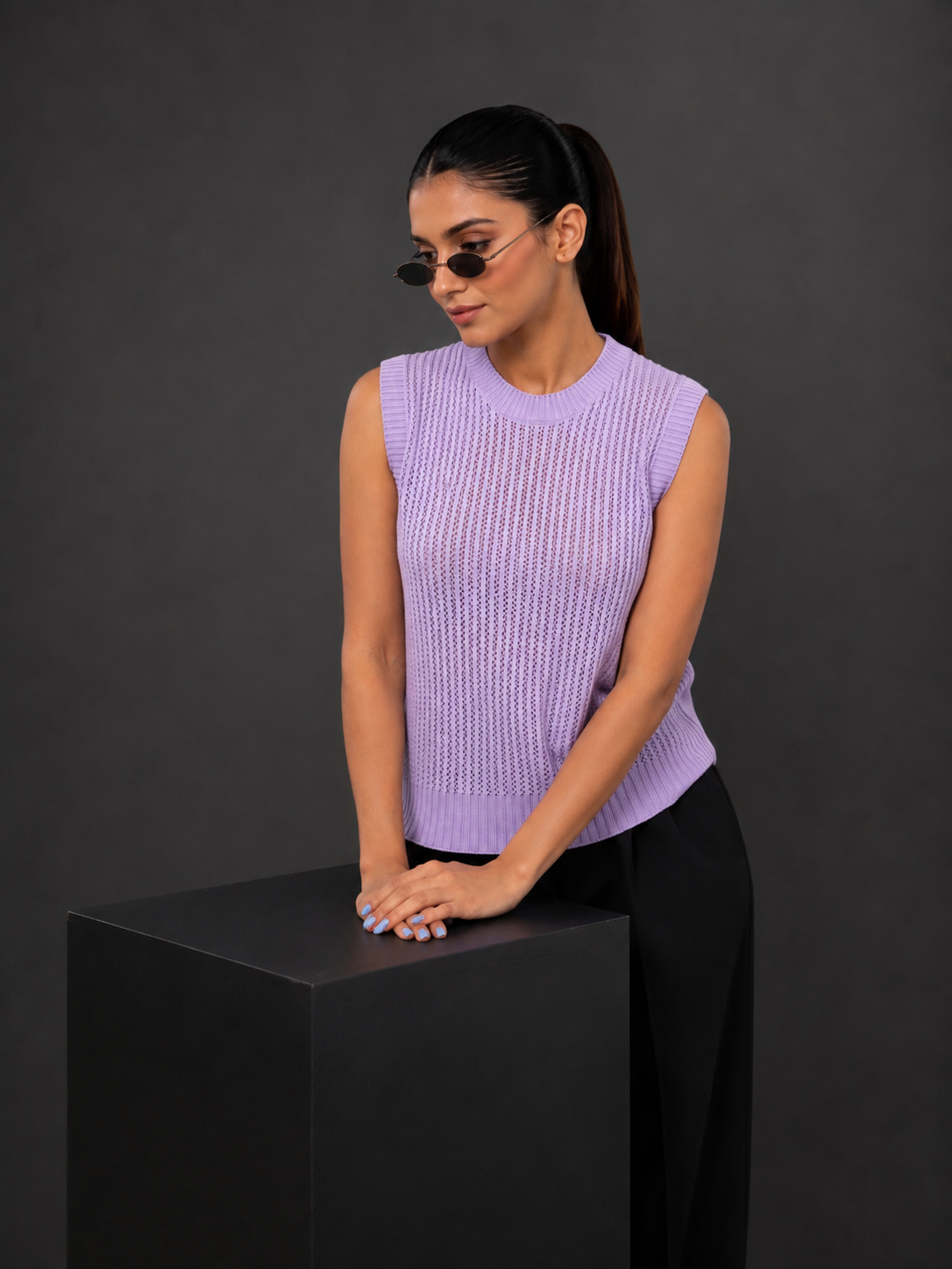 LILAC SLEEVELESS KNIT TOP