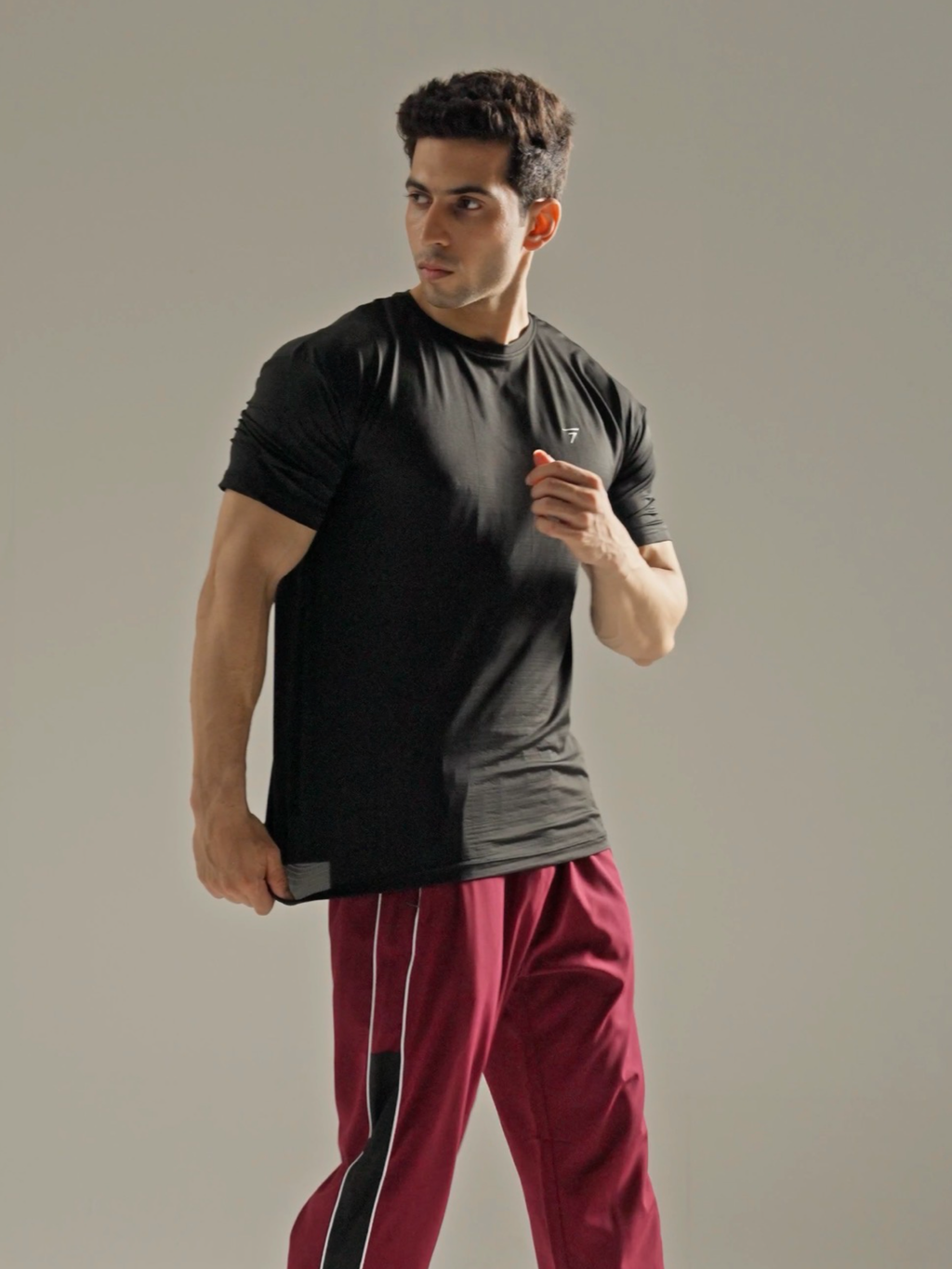 BLACK AIRFLOW PERFORMANCE TEE