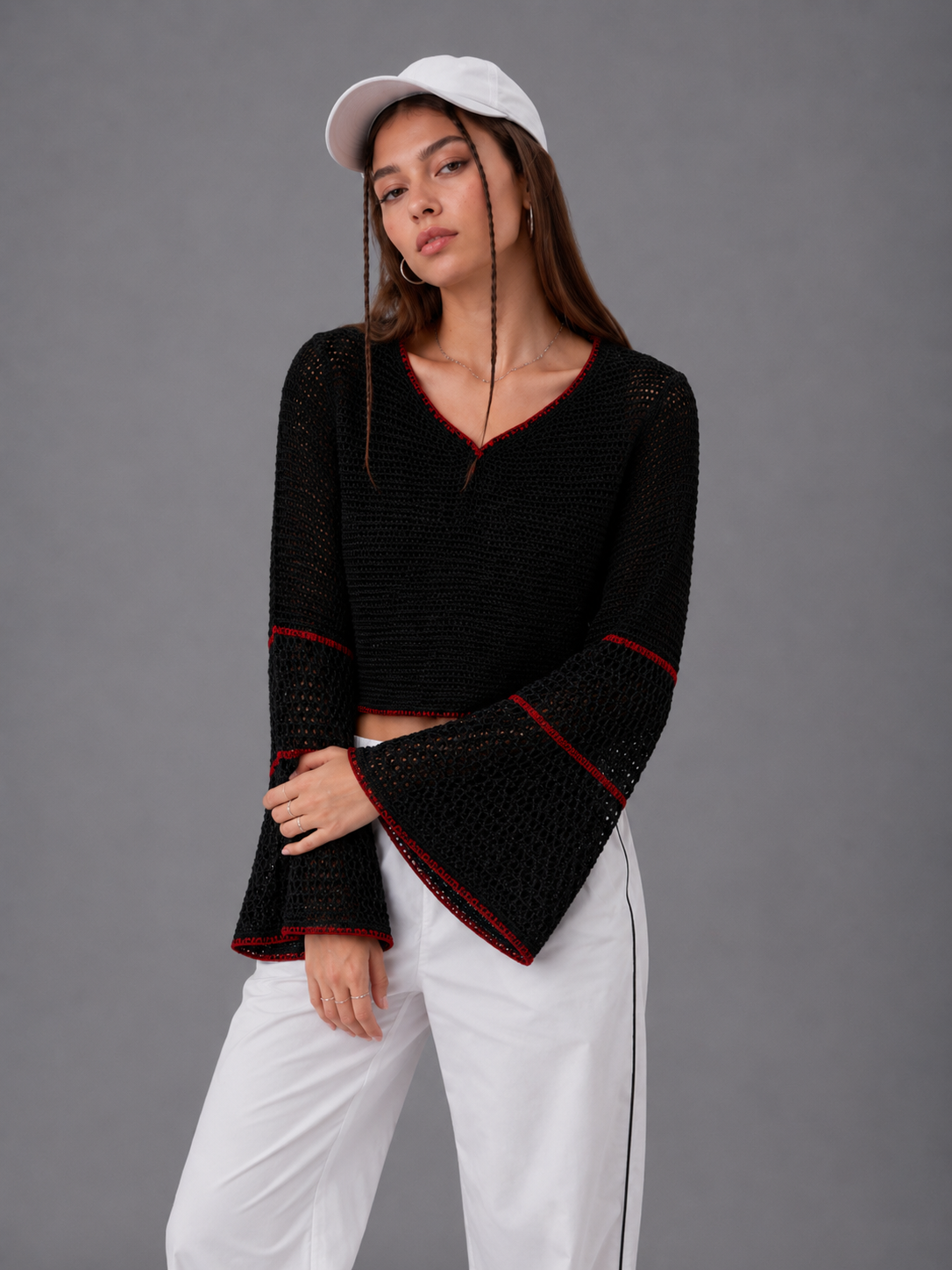 BLACK BELL SLEEVE KNIT TOP