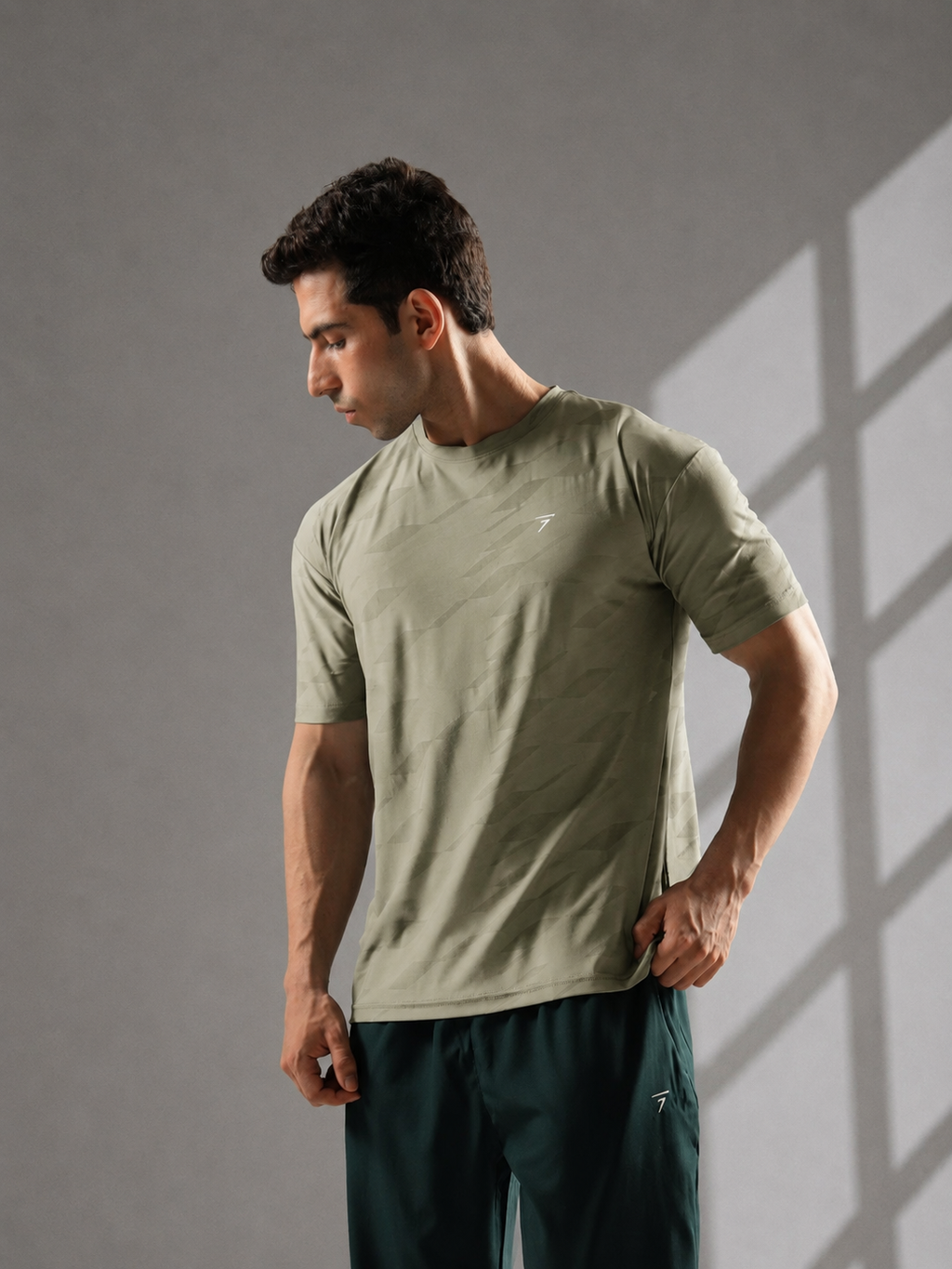 OLIVE CAMO PERFORMANCE TEE