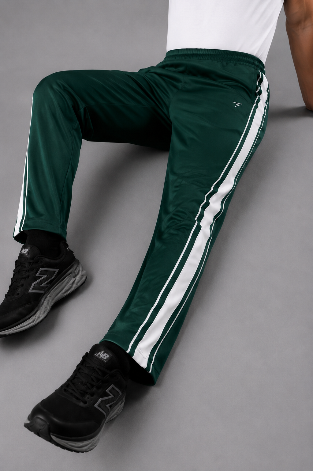 GREEN SIDE PANEL MICRO RELAX FIT BOTTOM