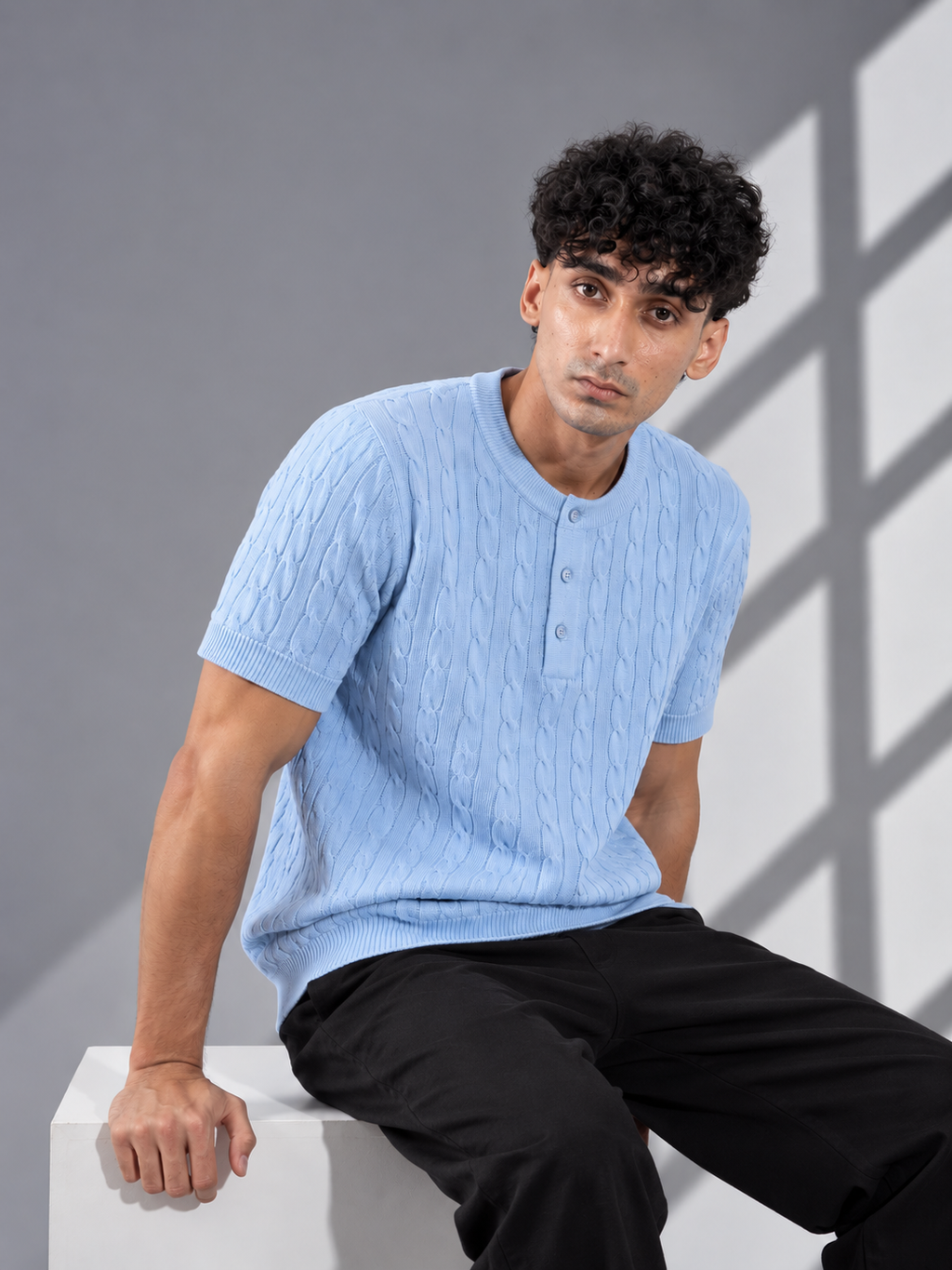SKY CABLE KNIT HENLEY
