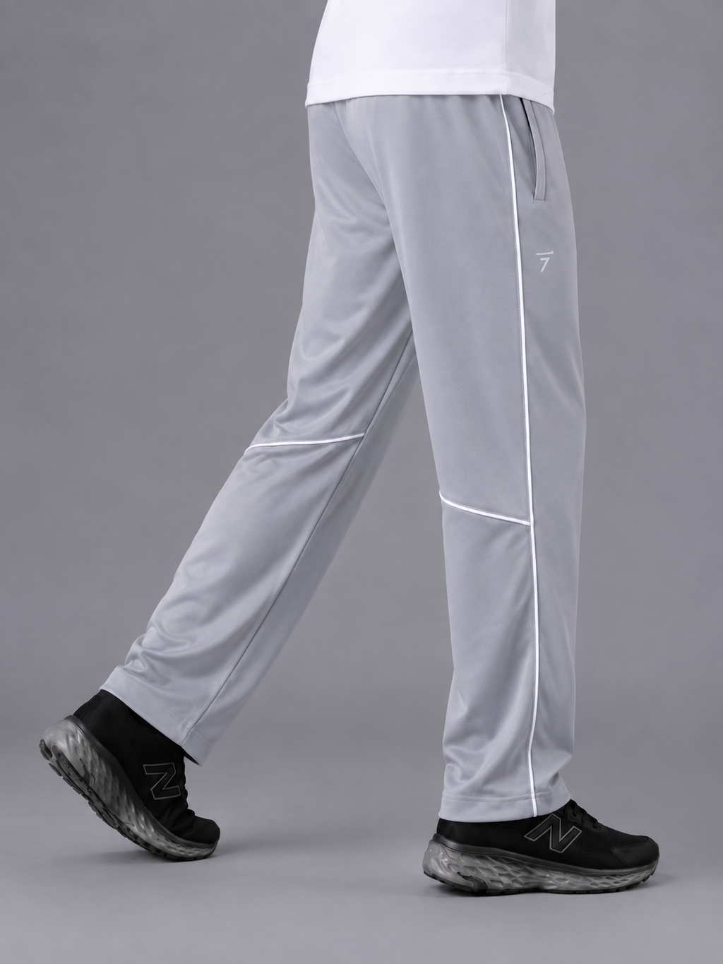 GREY KNEE PIPING MICRO RELAX FIT BOTTOM