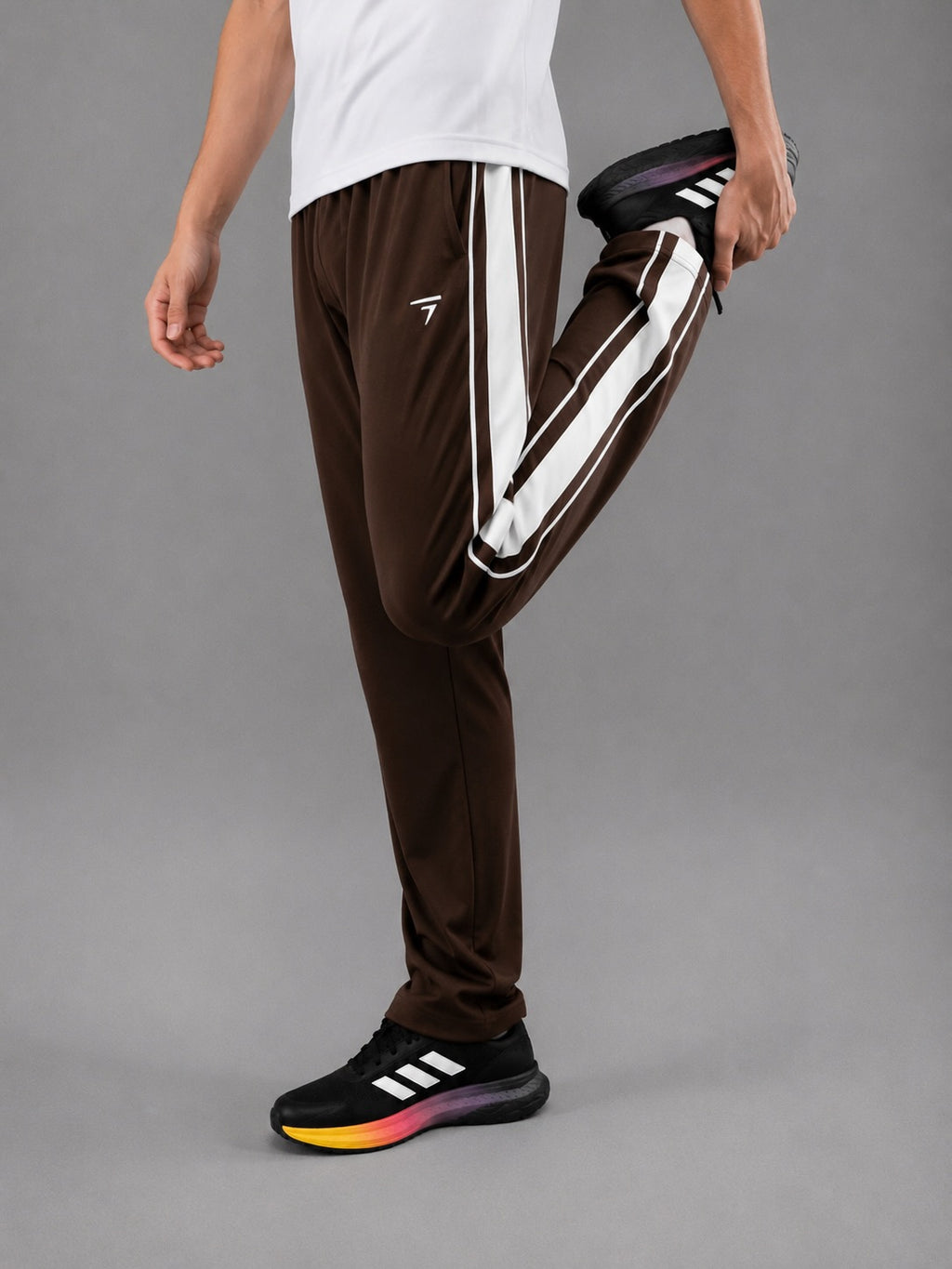 BROWN SIDE PANEL MICRO RELAX FIT BOTTOM