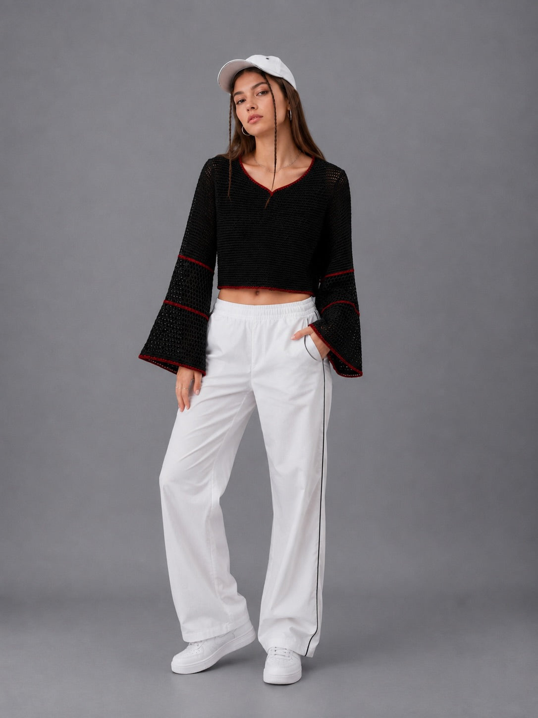 BLACK BELL SLEEVE KNIT TOP