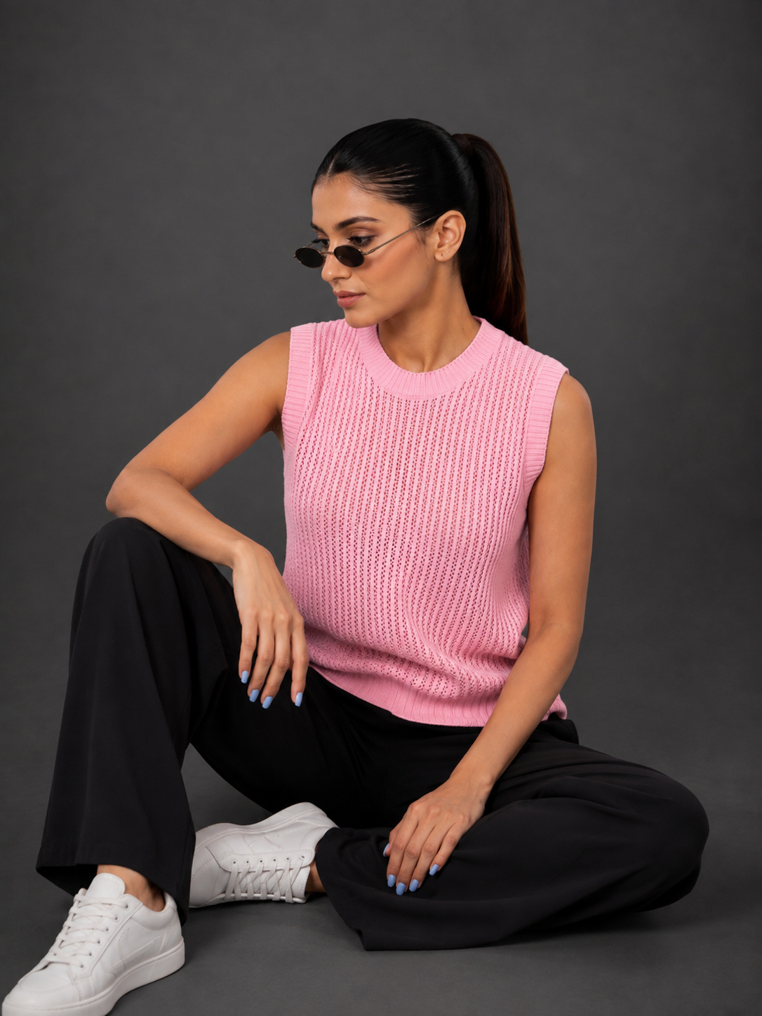PINK SLEEVELESS KNIT TOP