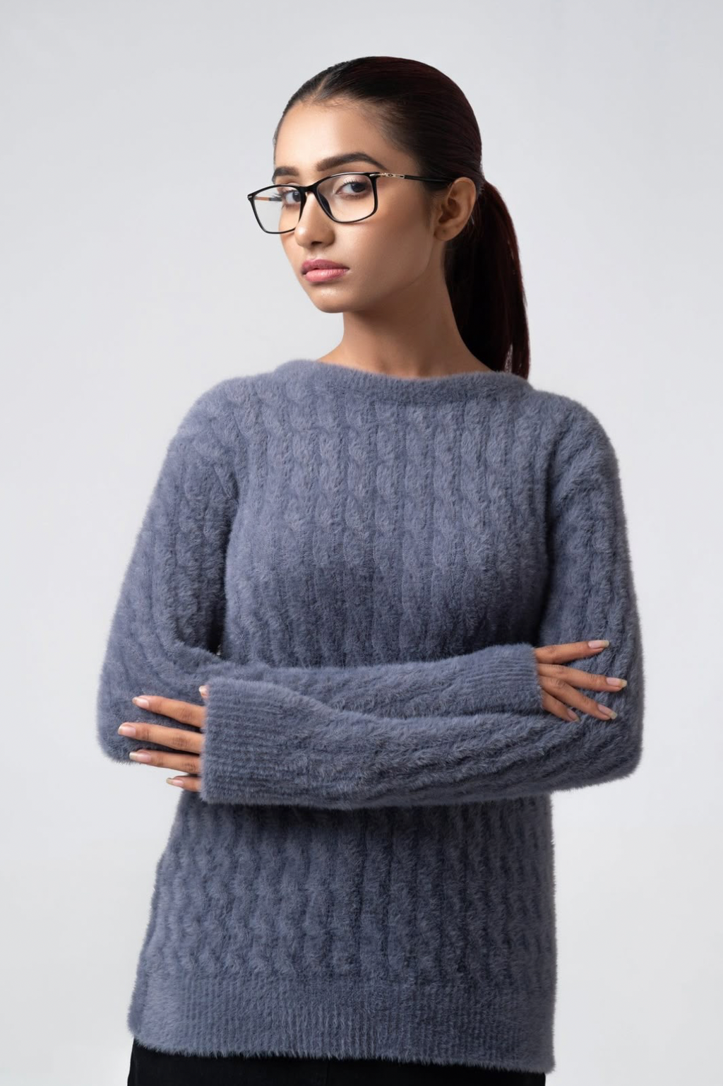 GREY FEATHER YARN SWEATER