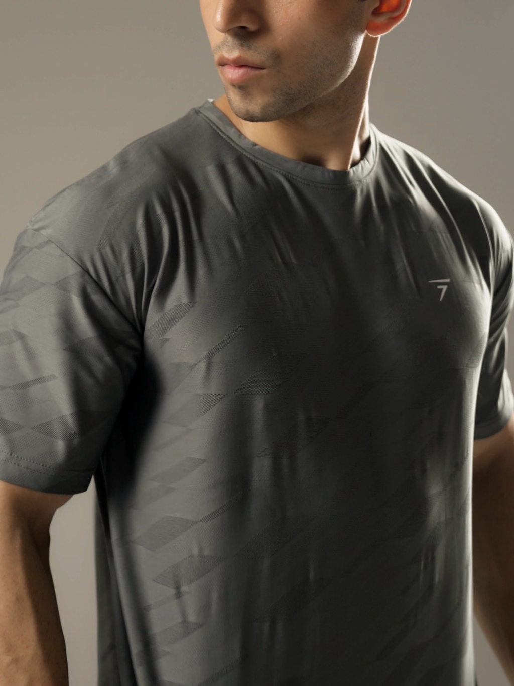 SMOKE CAMO PERFORMANCE TEE