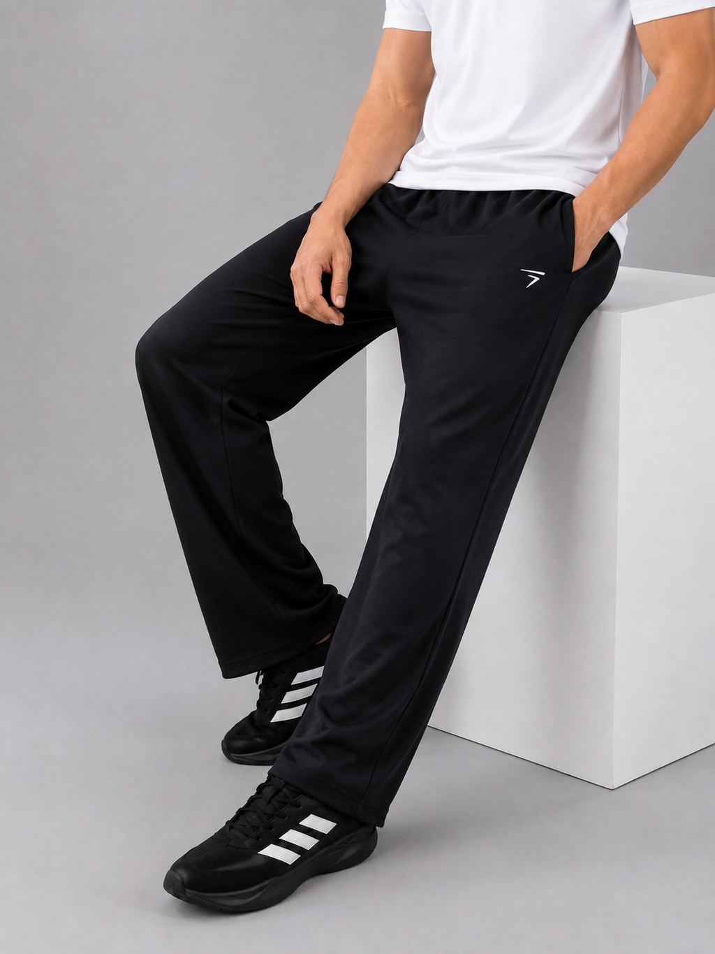 BLACK BASIC MICRO RELAX FIT BOTTOM