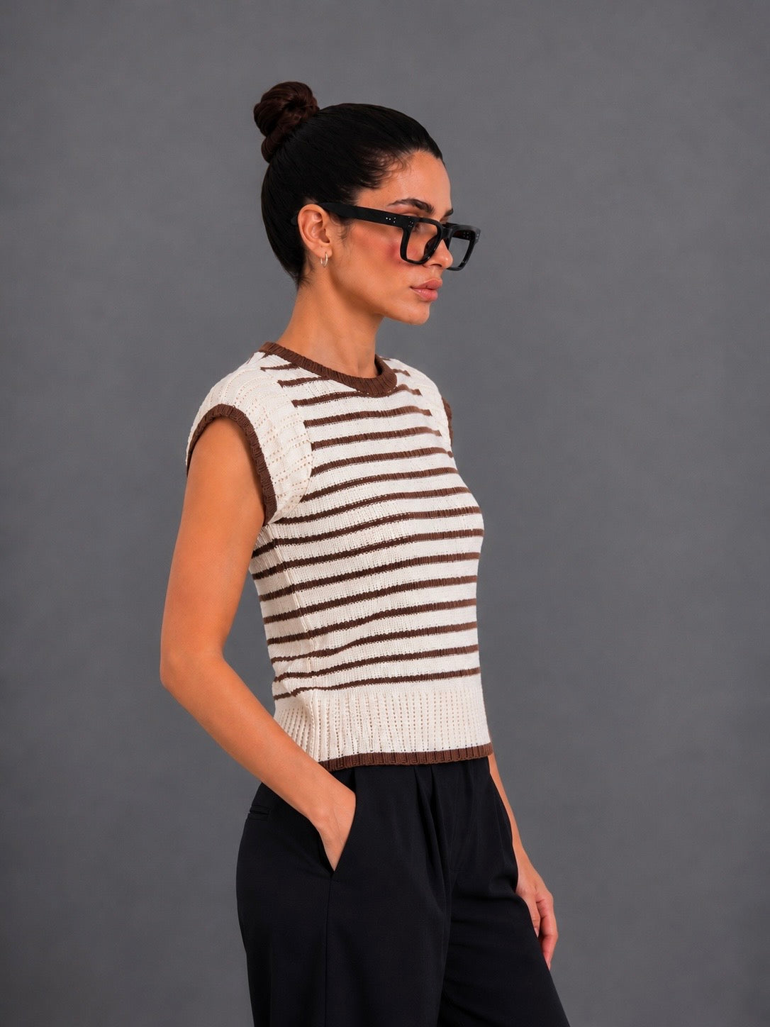 BROWN CROCHETED JUMPER