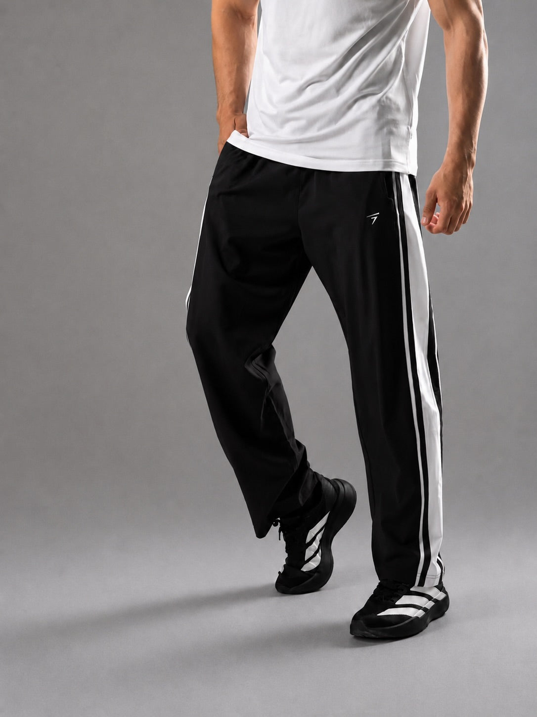 BLACK SIDE PANEL MICRO RELAX FIT BOTTOM