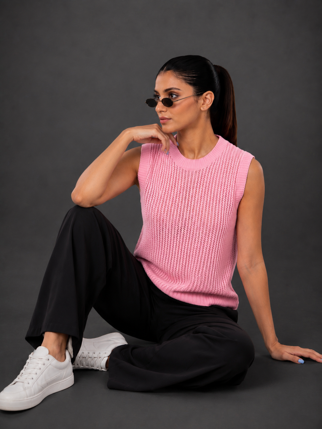 PINK SLEEVELESS KNIT TOP