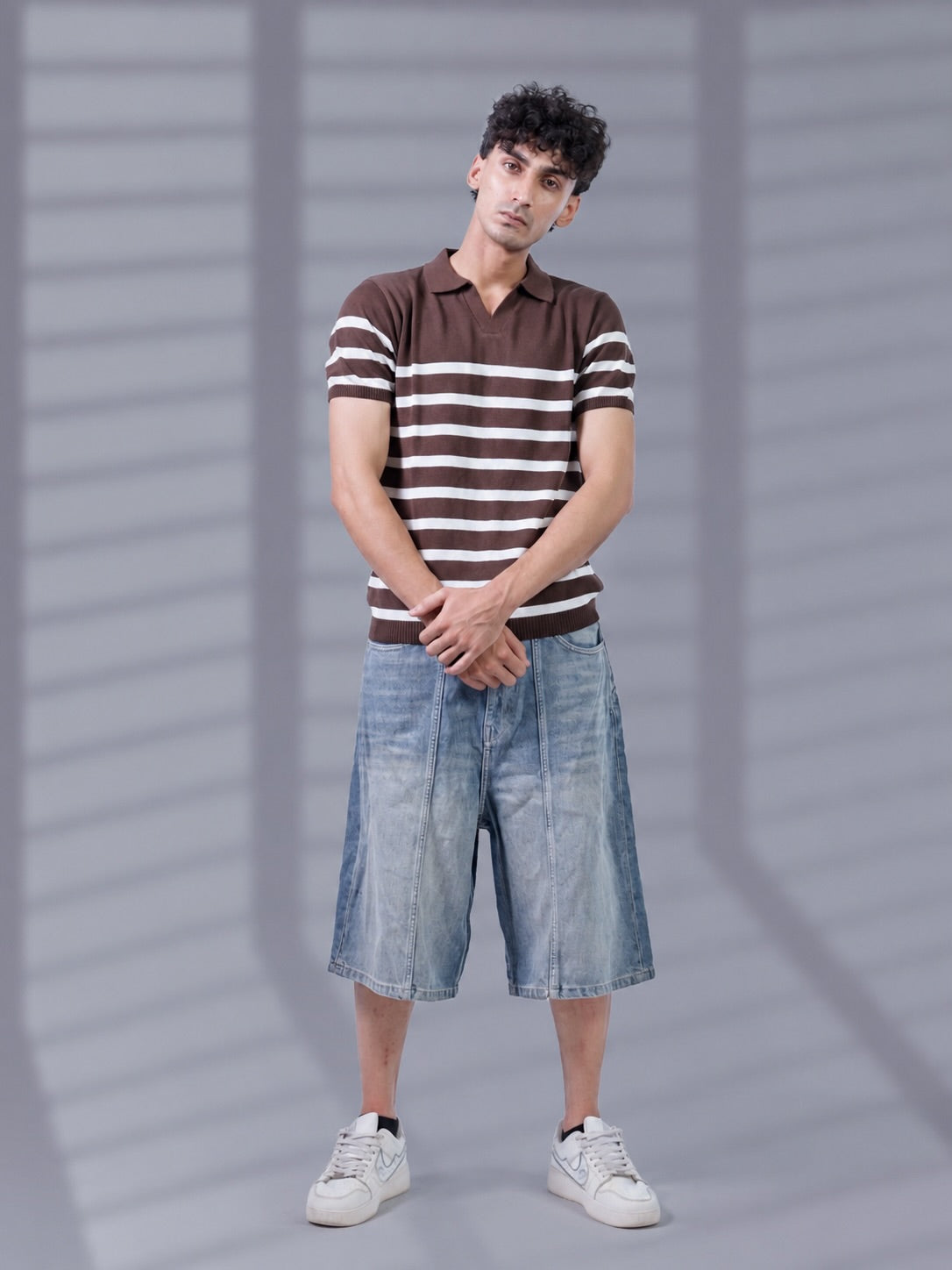 BROWN TIMELESS STRIPER POLO