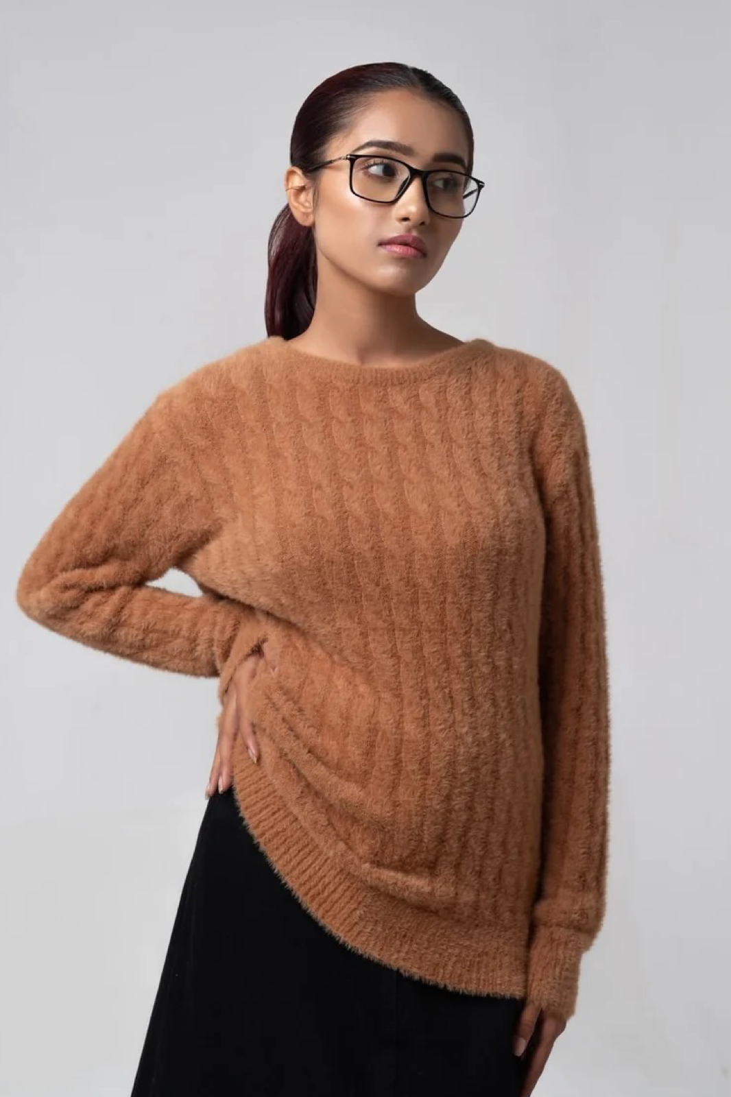 MUSTARD FEATHER YARN SWEATER