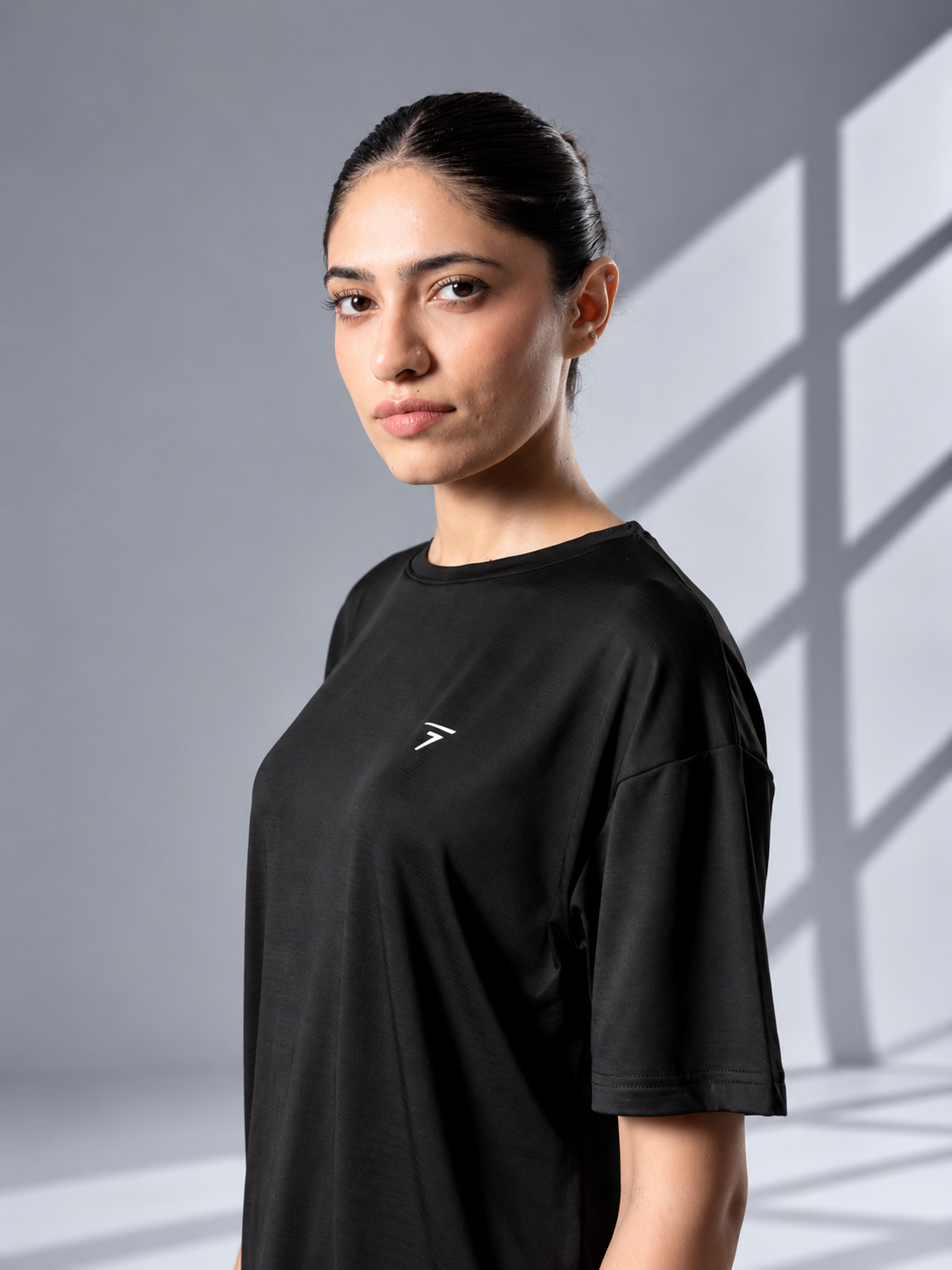 BLACK AIRFLOW PERFORMANCE TEE