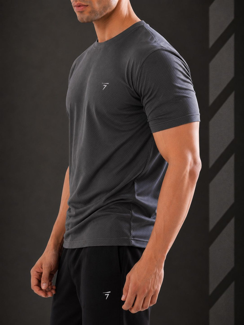 SMOKE MICRO GRID PERFORMANCE TEE