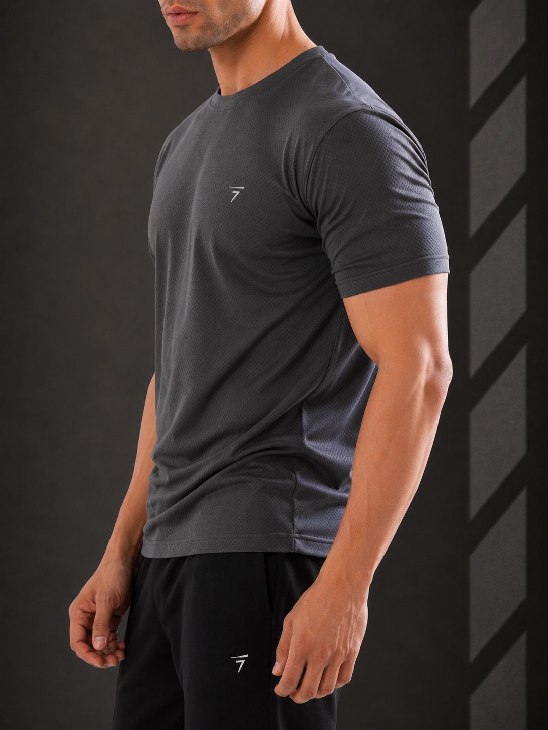 SMOKE MICRO GRID PERFORMANCE TEE