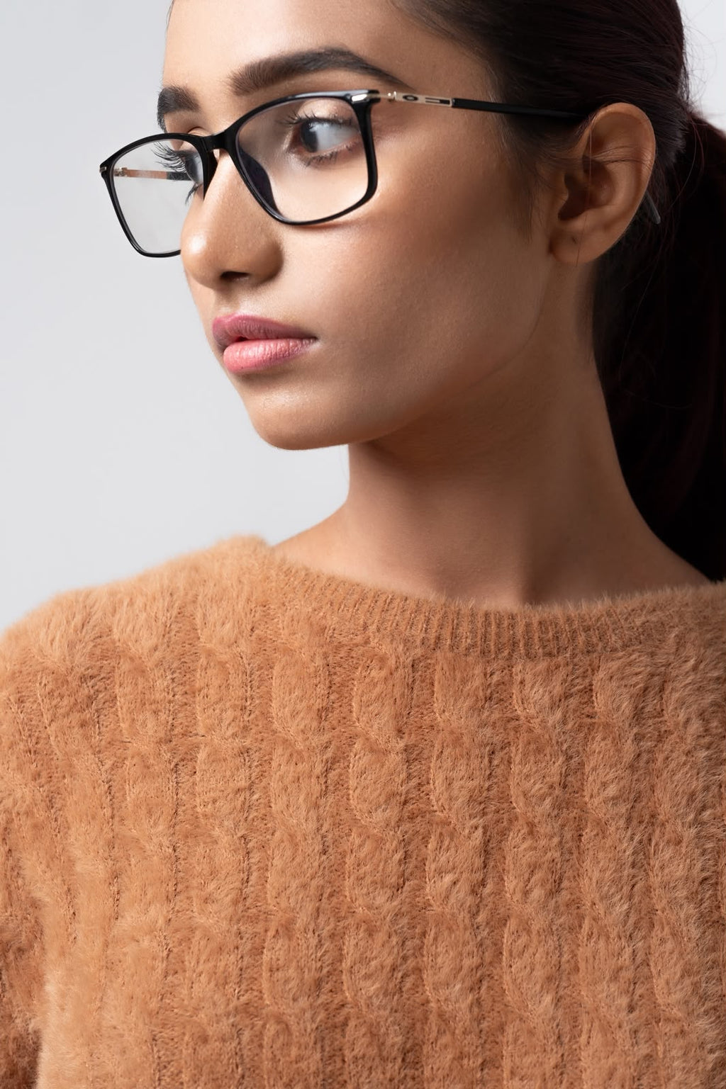 MUSTARD FEATHER YARN SWEATER