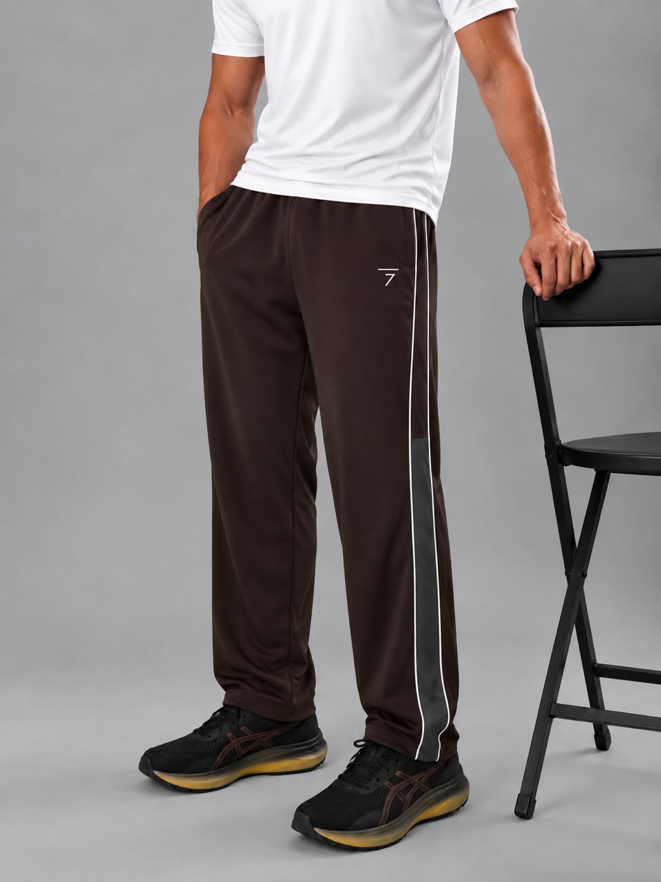 BROWN HALF PANEL MICRO RELAX FIT BOTTOM