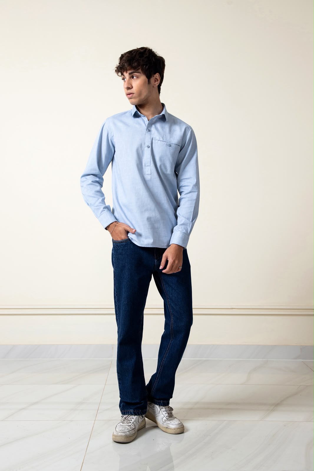 SKY COTTON SHAMBRAY SHIRT