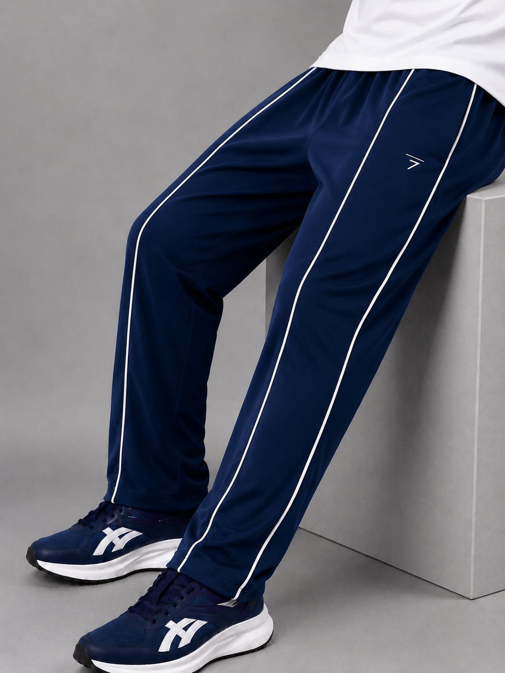 NAVY PIPING MICRO RELAX FIT BOTTOM