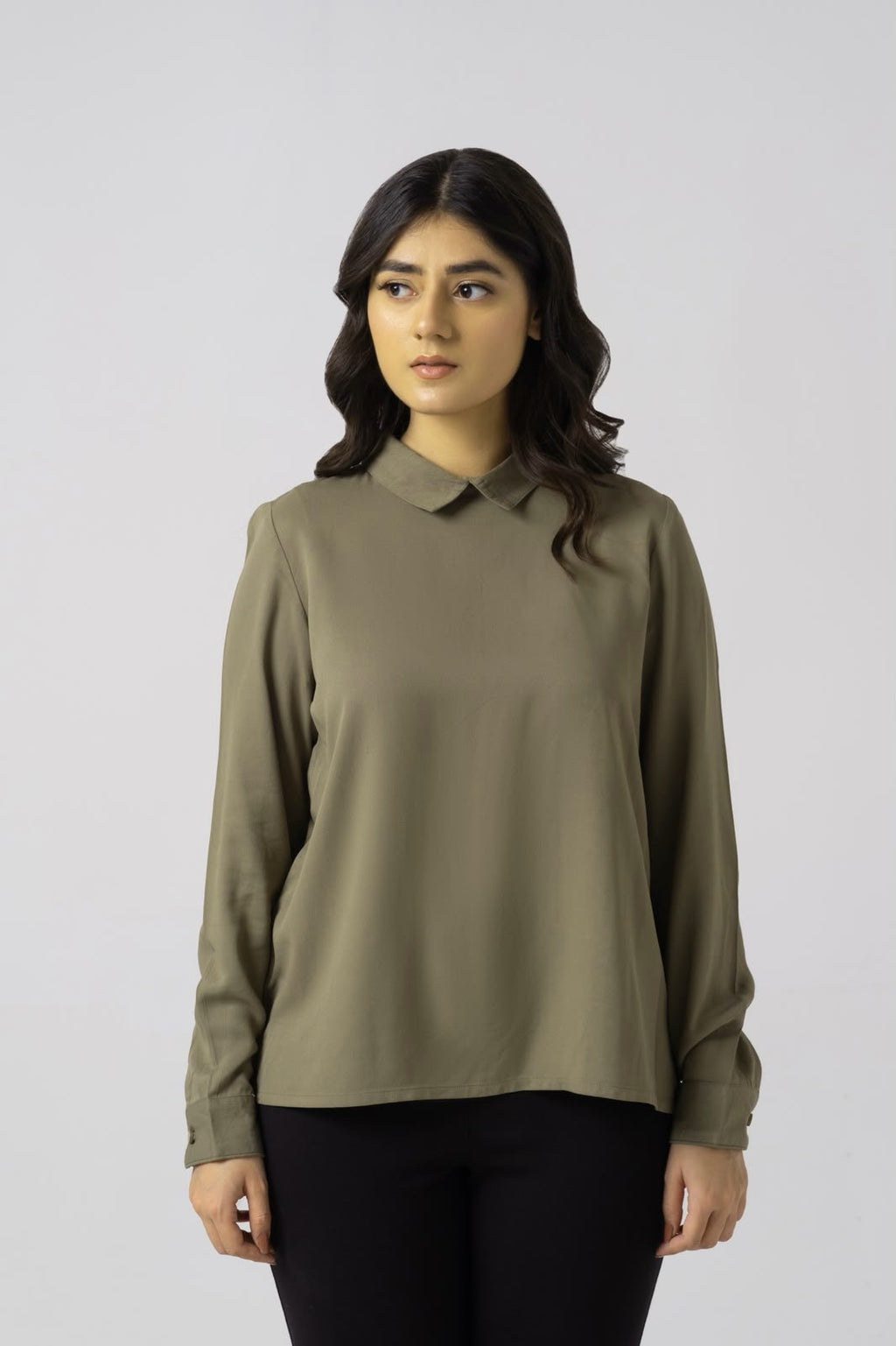 SIGNATURE BACK BUTTON SHIRT