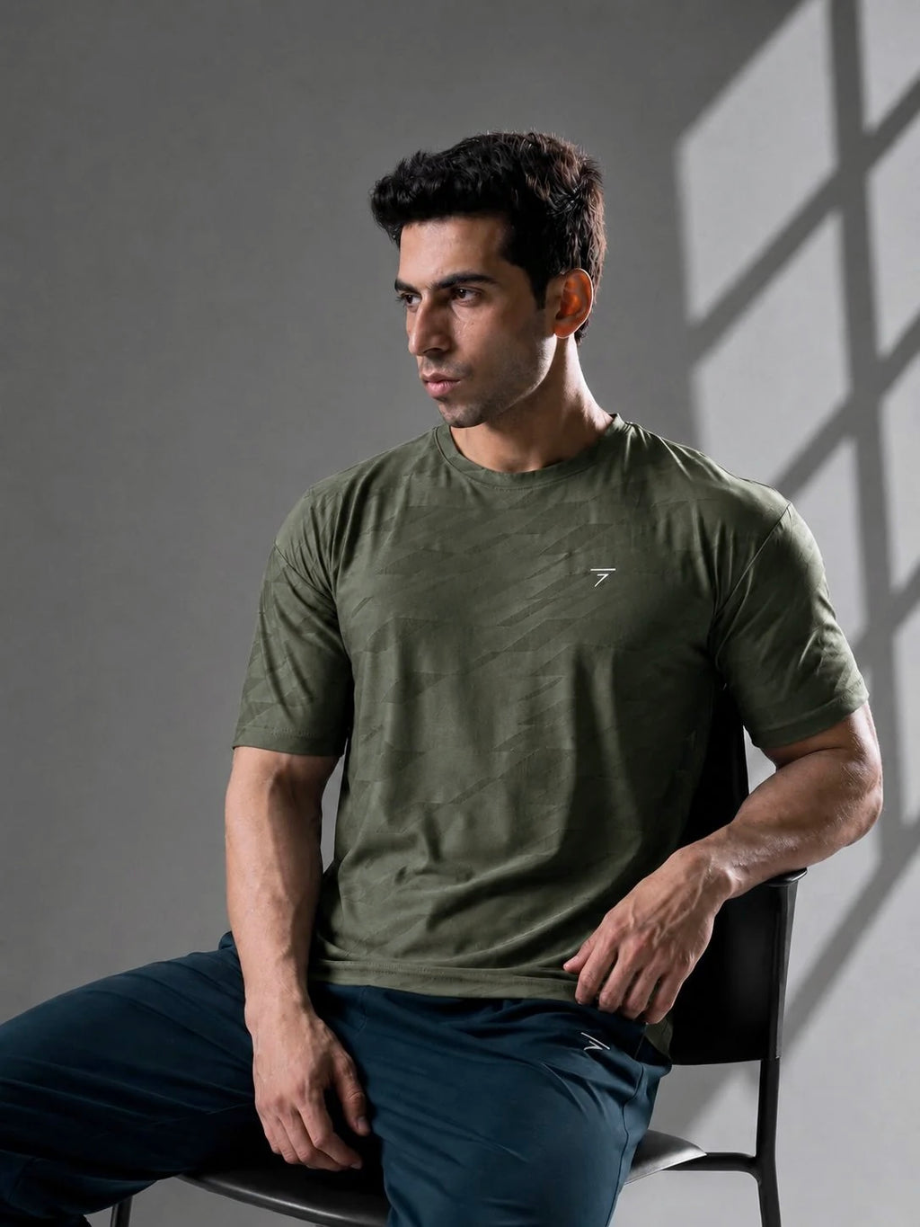 GREEN CAMO PERFORMANCE TEE